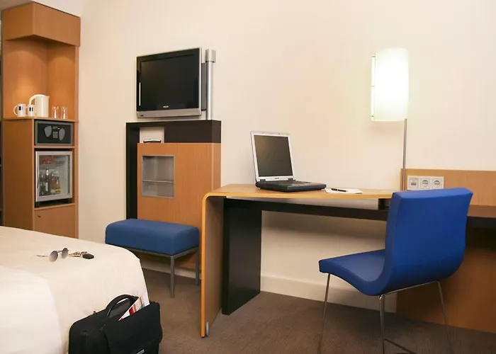 Novotel Am Messezentrum Hotel 4*
