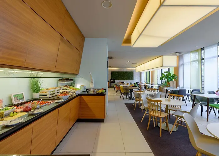 Novotel Am Messezentrum Hotel 4*