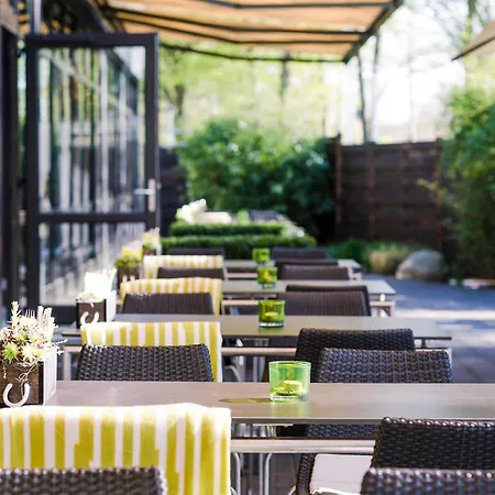 Novotel Am Messezentrum Hotel 4*