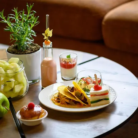 Novotel Am Messezentrum 4*