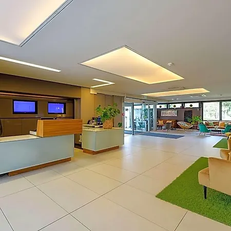 מלון Novotel Am Messezentrum 4*