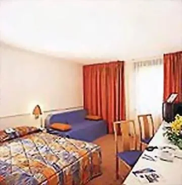 Novotel Am Messezentrum Hotel 4*