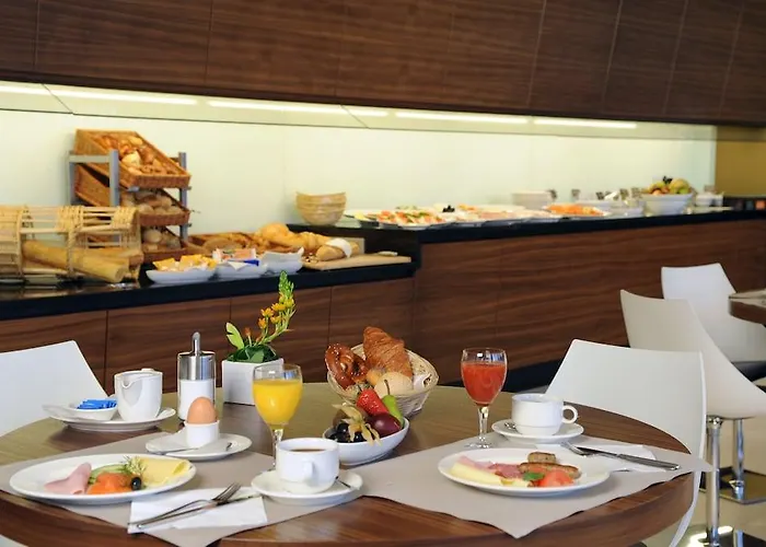 Novotel Am Messezentrum 4*